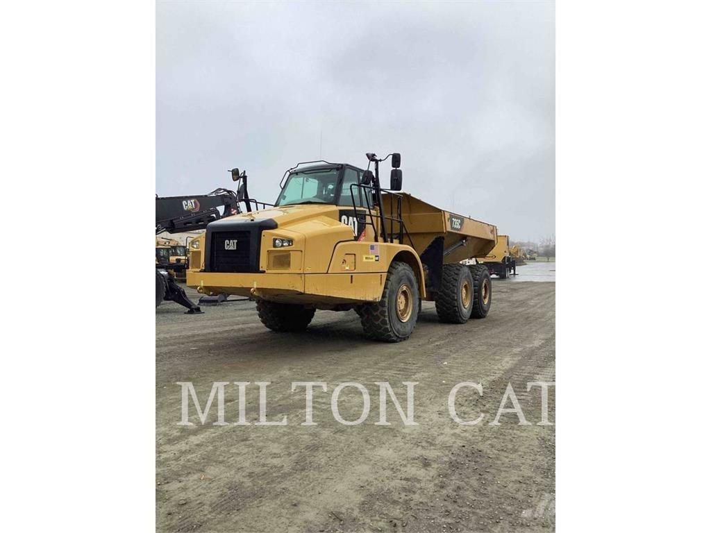 CAT 735C Liigendraamiga pinnaseveokid