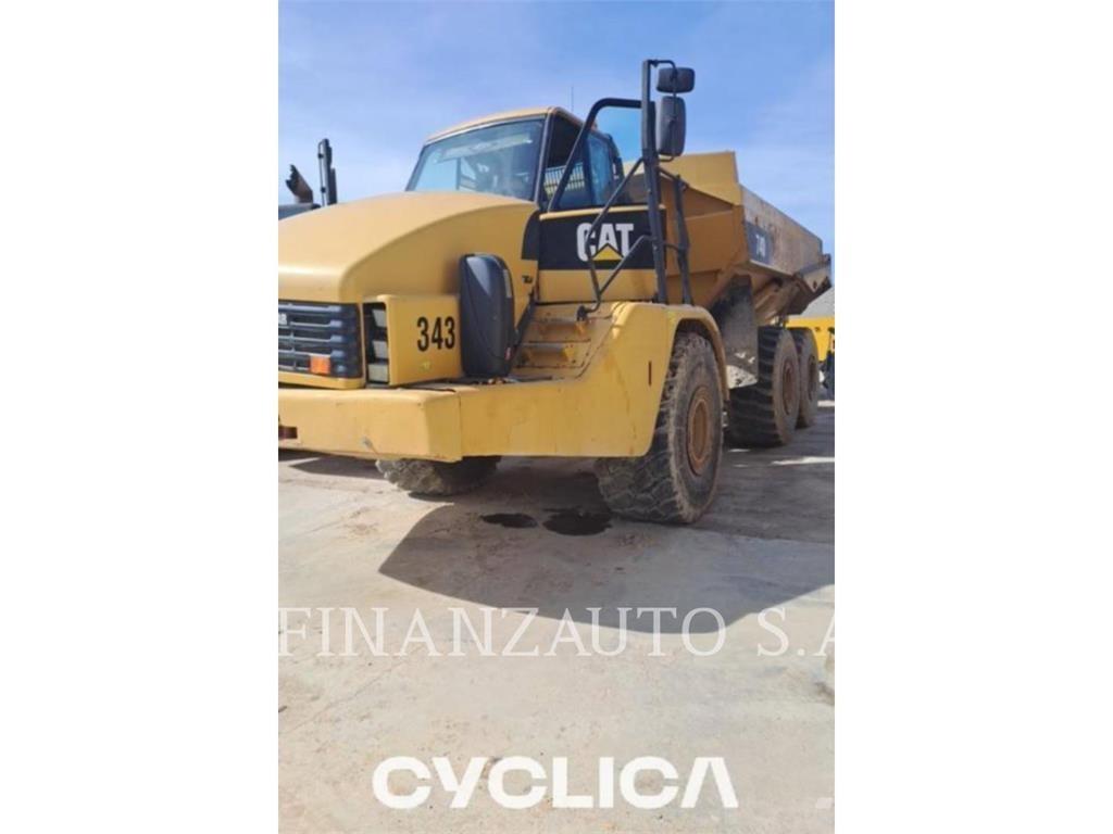 CAT 740 Liigendraamiga pinnaseveokid