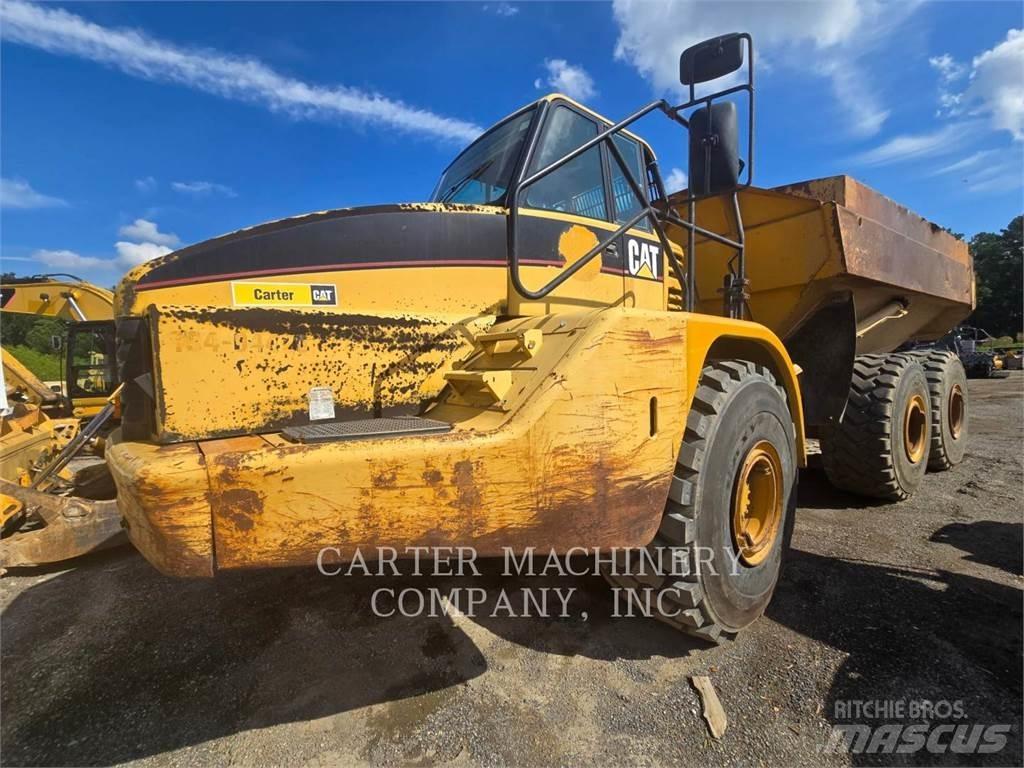 CAT 740 Liigendraamiga pinnaseveokid