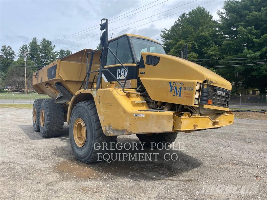 CAT 740 Liigendraamiga pinnaseveokid