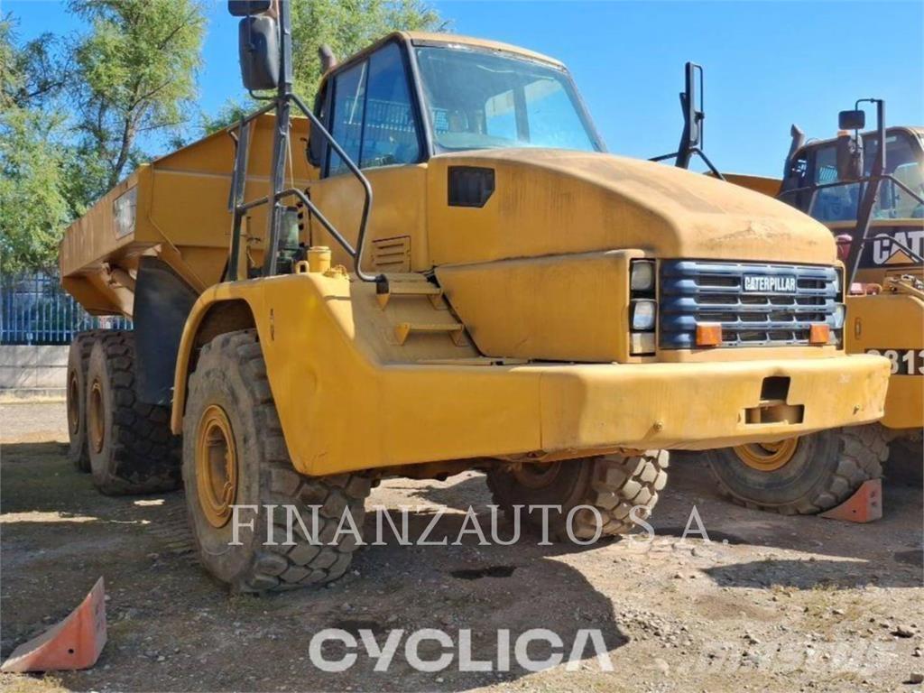 CAT 740 Liigendraamiga pinnaseveokid