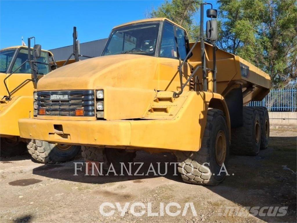 CAT 740 Liigendraamiga pinnaseveokid