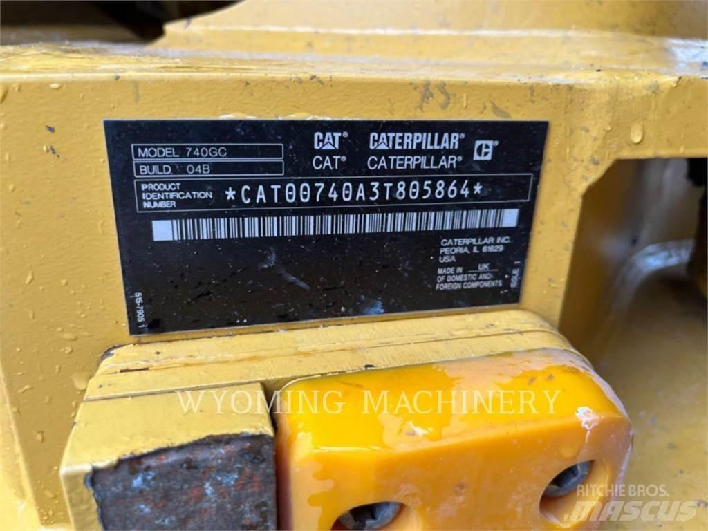 CAT 740 GC Liigendraamiga pinnaseveokid