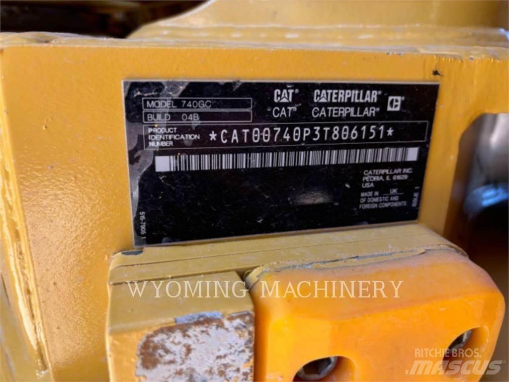 CAT 740 GC Liigendraamiga pinnaseveokid