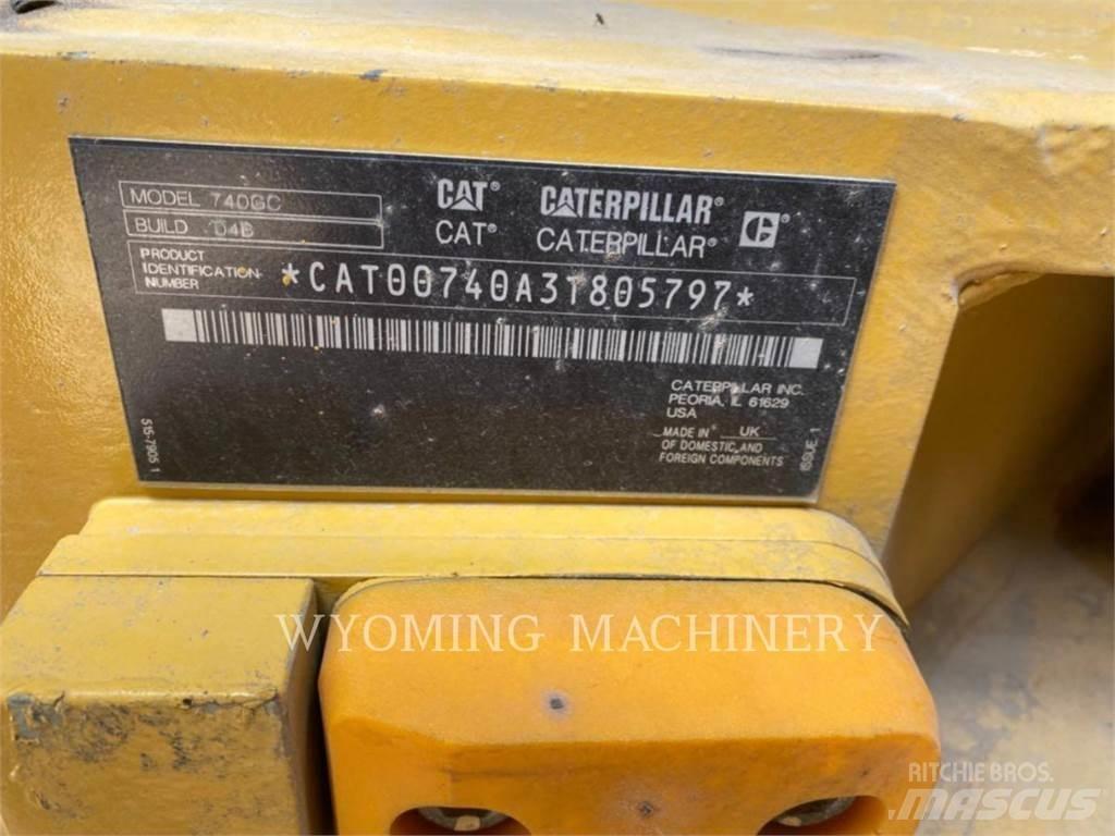 CAT 740 GC Liigendraamiga pinnaseveokid