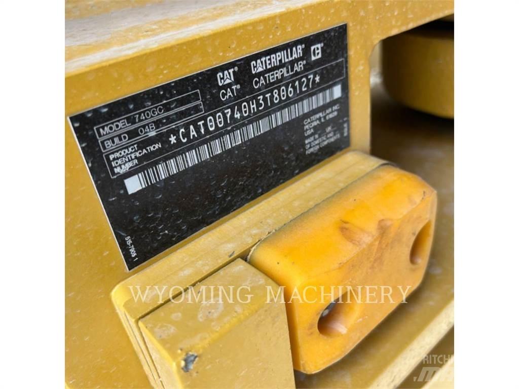 CAT 740 GC Liigendraamiga pinnaseveokid