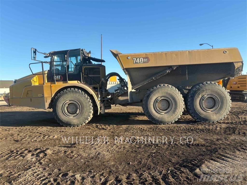 CAT 740 GC Liigendraamiga pinnaseveokid