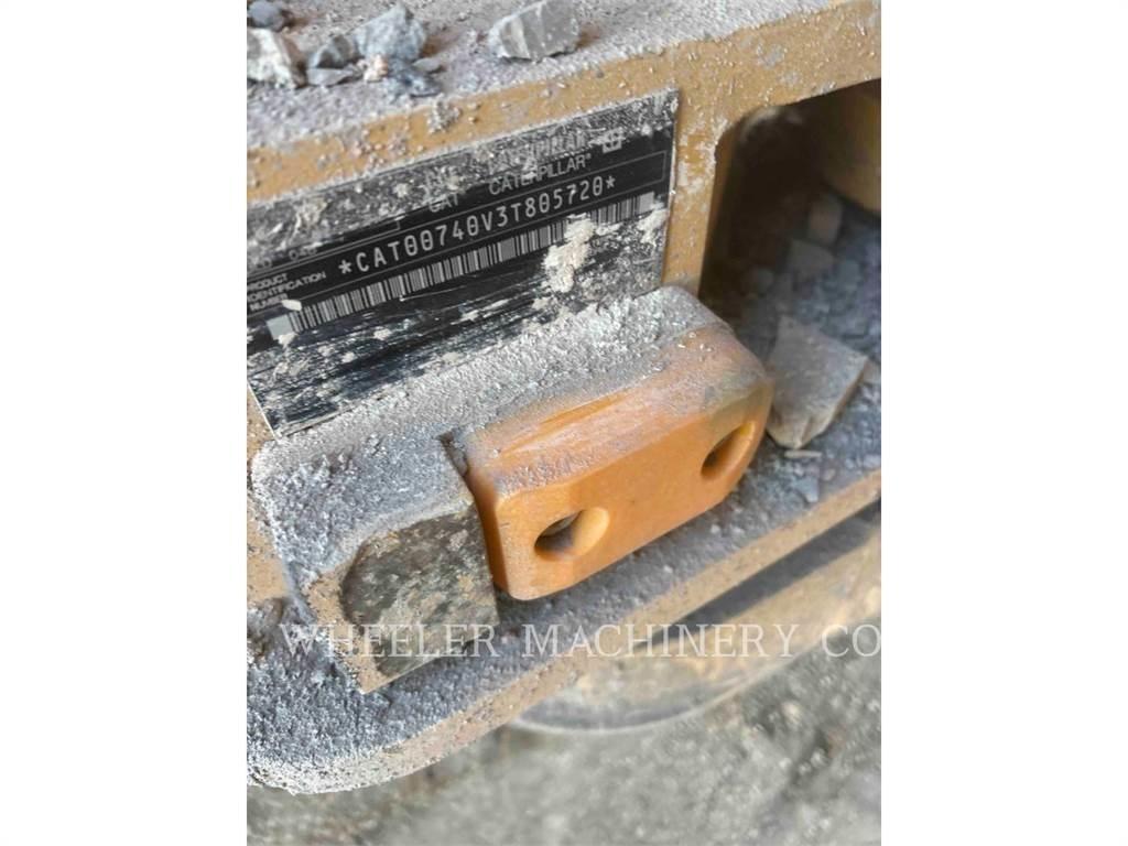 CAT 740 GC Liigendraamiga pinnaseveokid