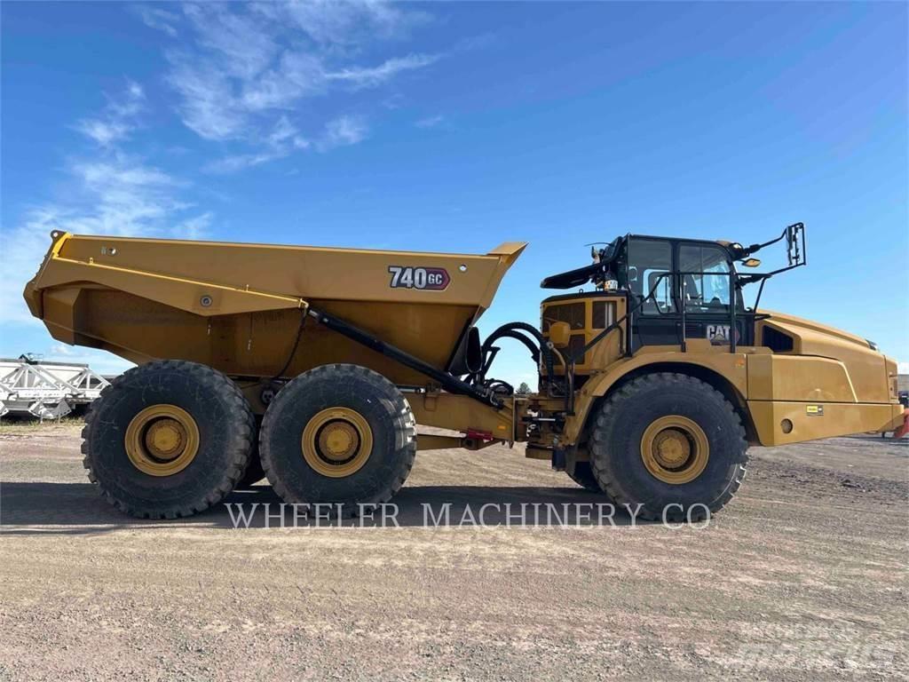 CAT 740 GC TG Liigendraamiga pinnaseveokid