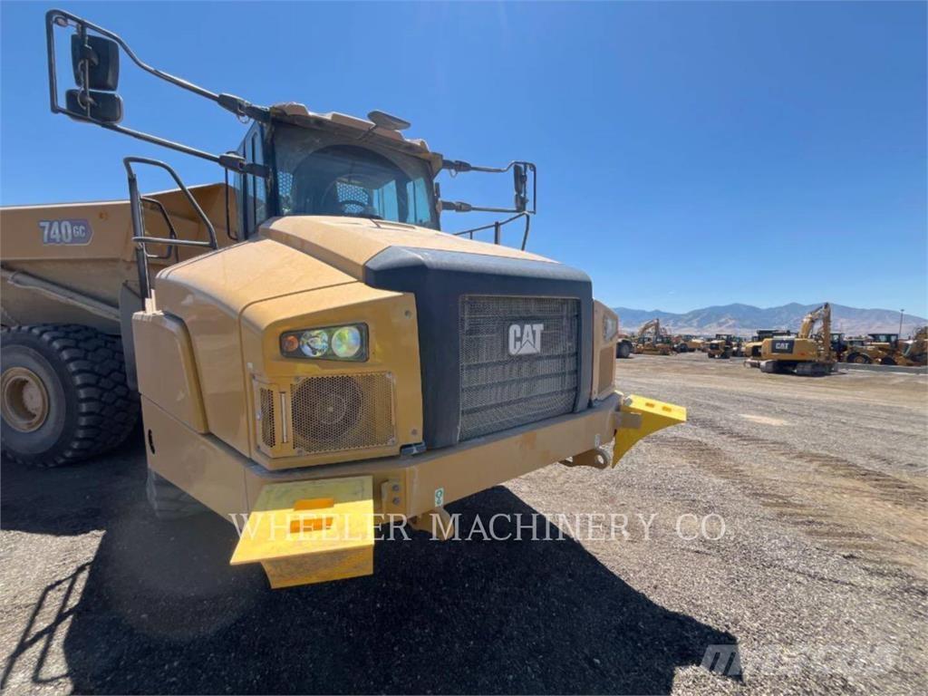 CAT 740 GC TG Liigendraamiga pinnaseveokid