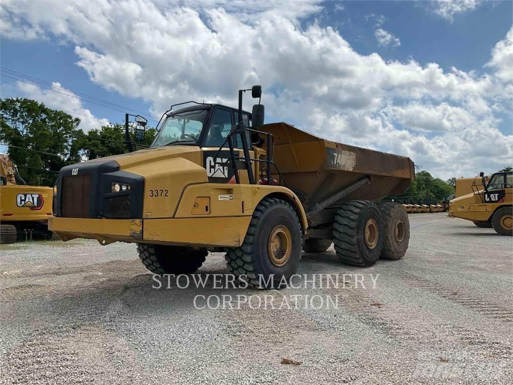 CAT 740B Liigendraamiga pinnaseveokid