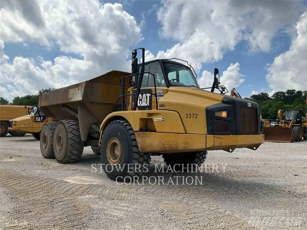 CAT 740B Liigendraamiga pinnaseveokid