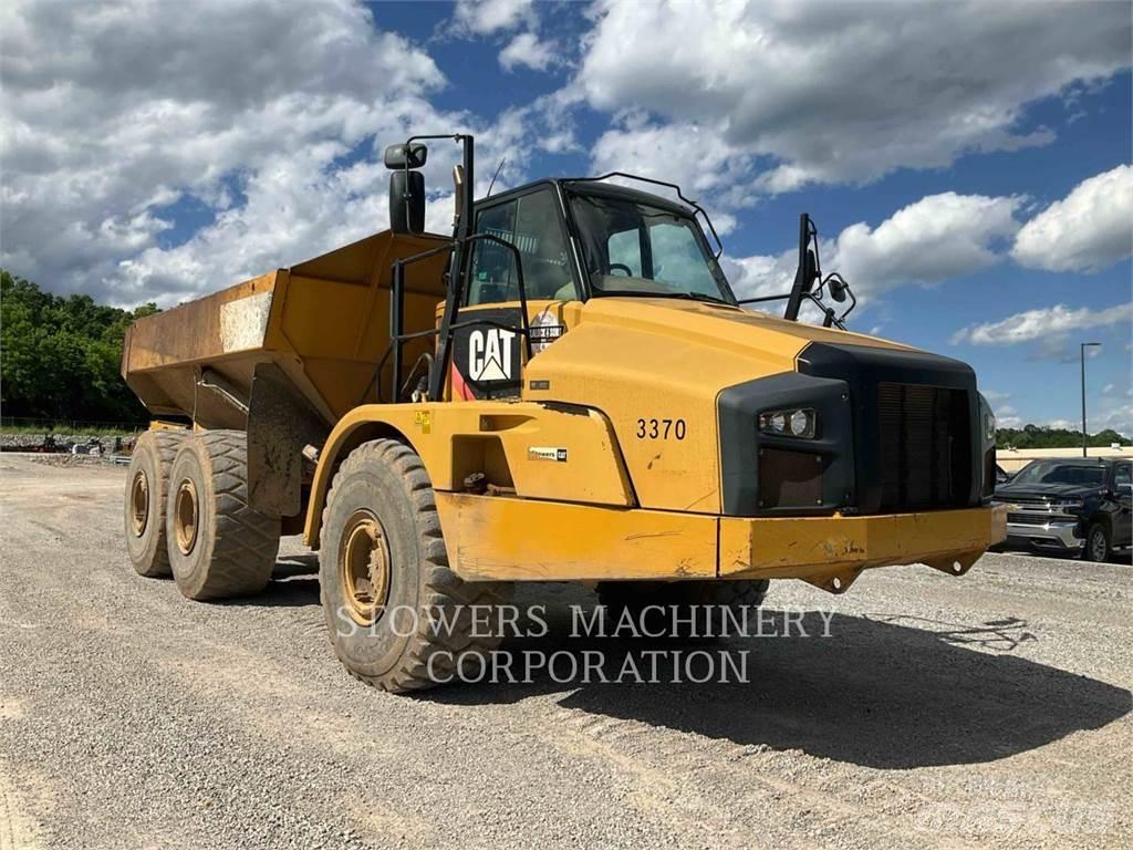 CAT 740B Liigendraamiga pinnaseveokid