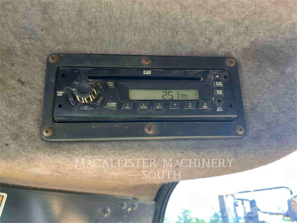 CAT 740B Liigendraamiga pinnaseveokid