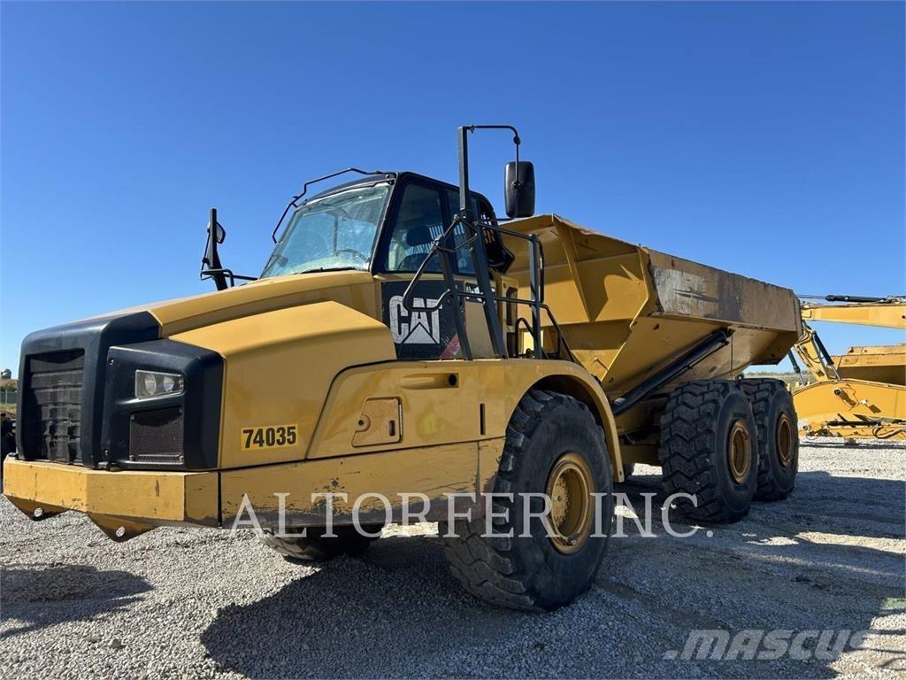 CAT 740B Liigendraamiga pinnaseveokid