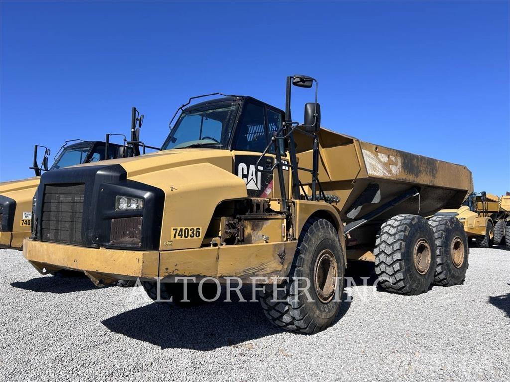 CAT 740B Liigendraamiga pinnaseveokid