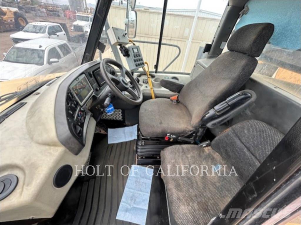 CAT 740B WT Tsisternveokid