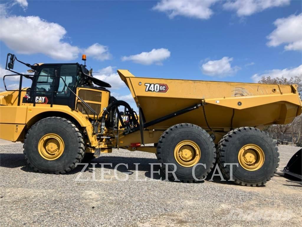 CAT 740GC Liigendraamiga pinnaseveokid