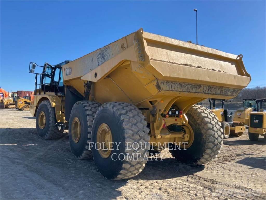 CAT 740GC-04 Liigendraamiga pinnaseveokid