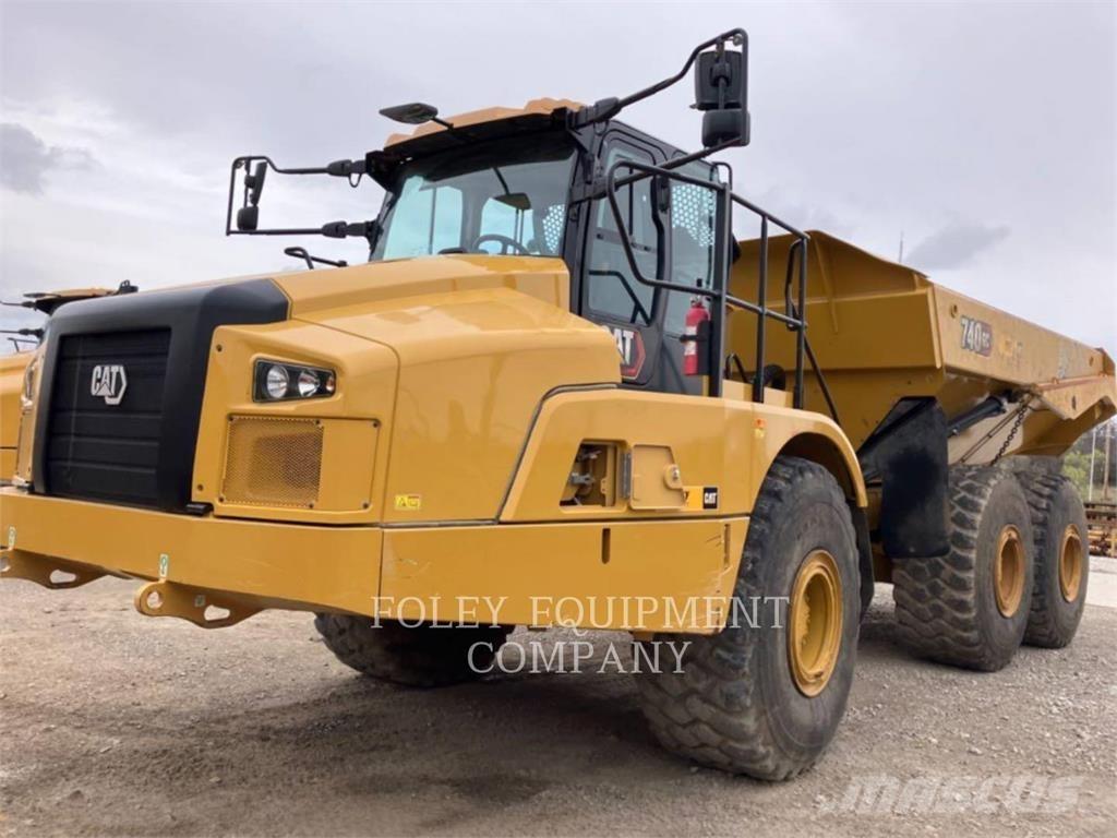 CAT 740GC-04 Liigendraamiga pinnaseveokid