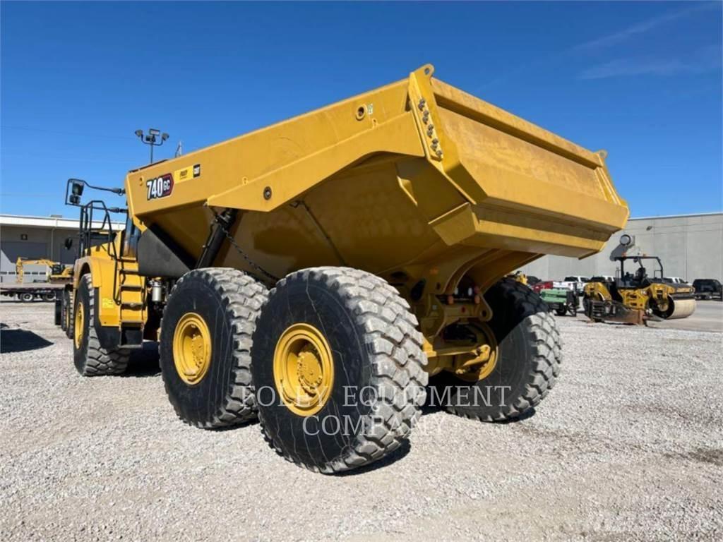 CAT 740GC-04 Liigendraamiga pinnaseveokid