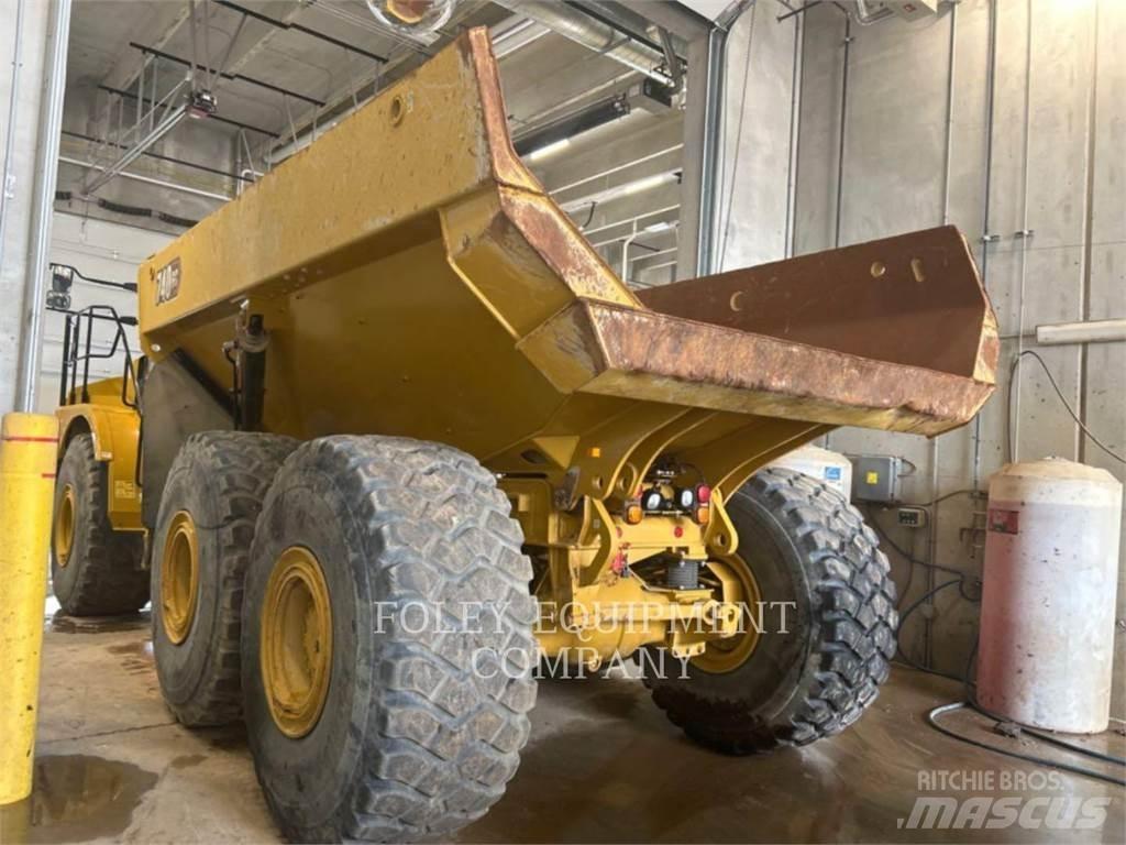 CAT 740GC-04 Liigendraamiga pinnaseveokid
