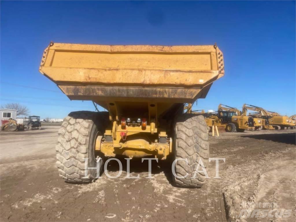 CAT 745 Liigendraamiga pinnaseveokid
