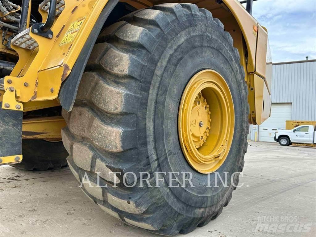 CAT 745 Liigendraamiga pinnaseveokid