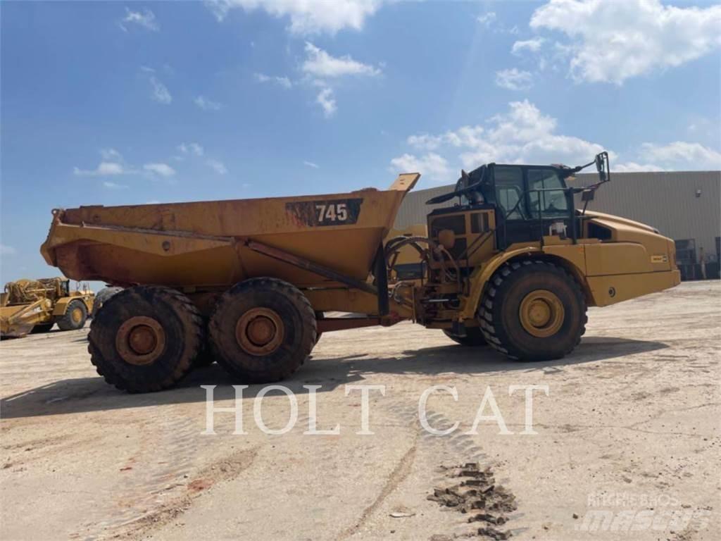 CAT 745 Liigendraamiga pinnaseveokid