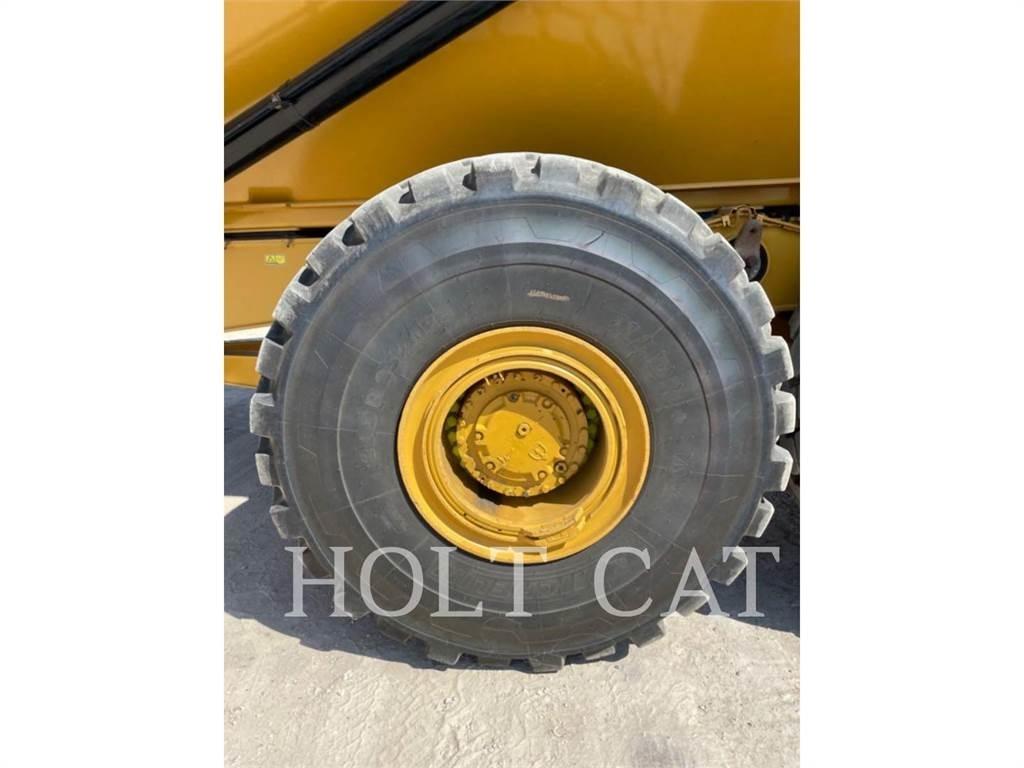 CAT 745 Liigendraamiga pinnaseveokid