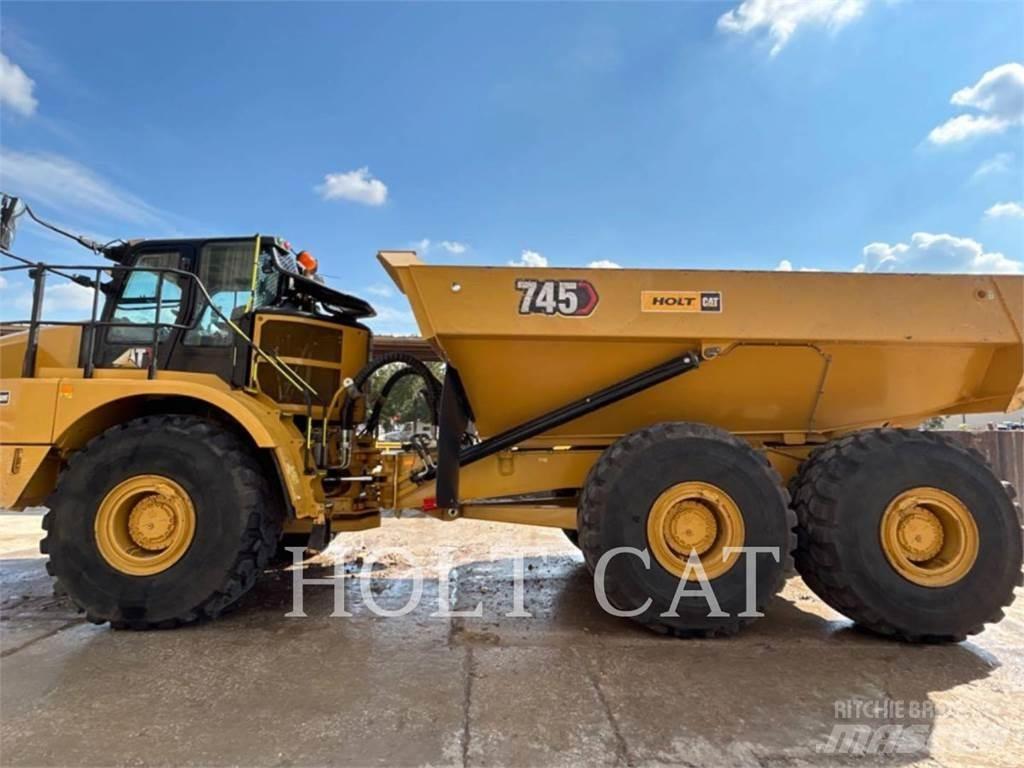 CAT 745 Liigendraamiga pinnaseveokid