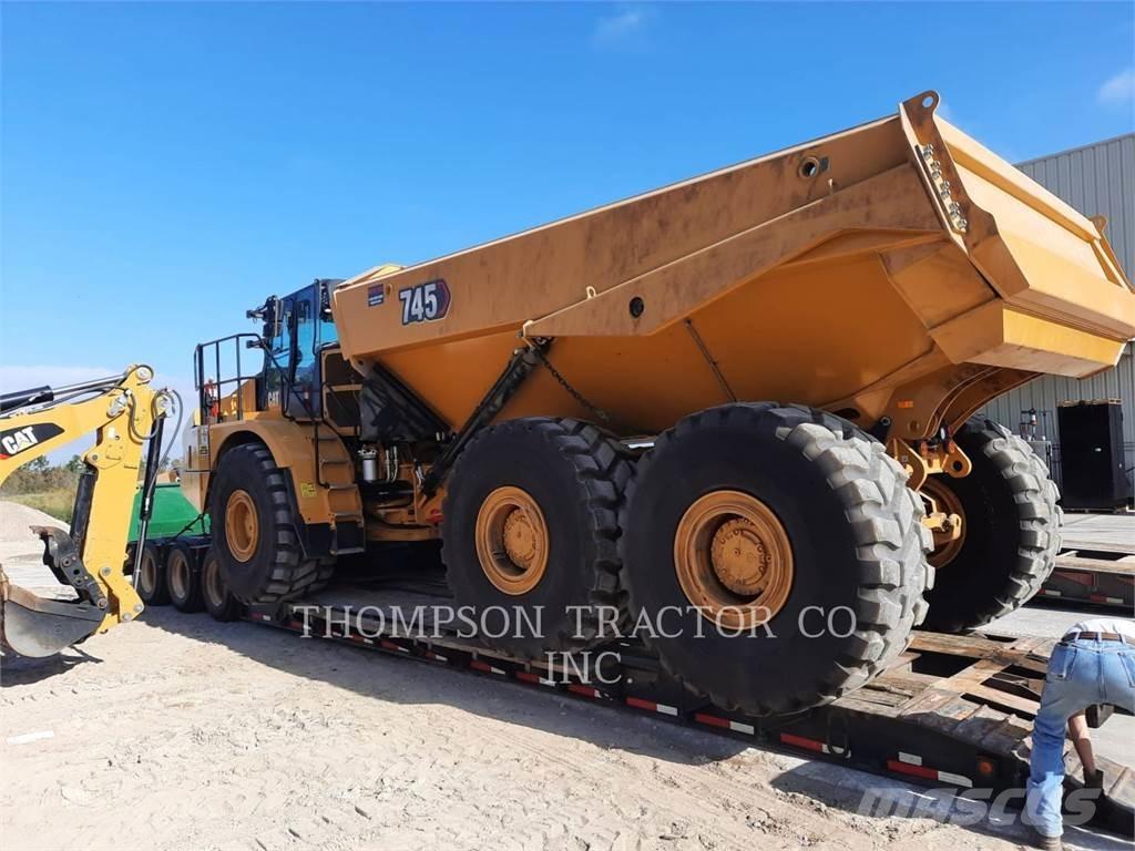 CAT 745 Liigendraamiga pinnaseveokid