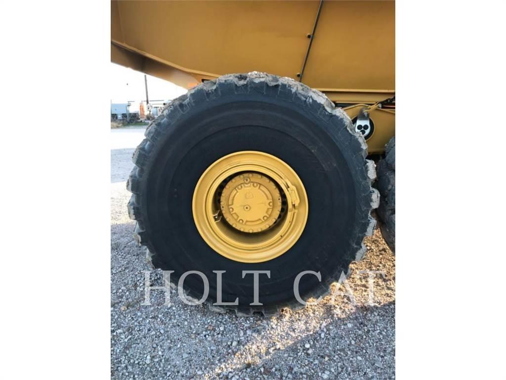 CAT 745 Liigendraamiga pinnaseveokid