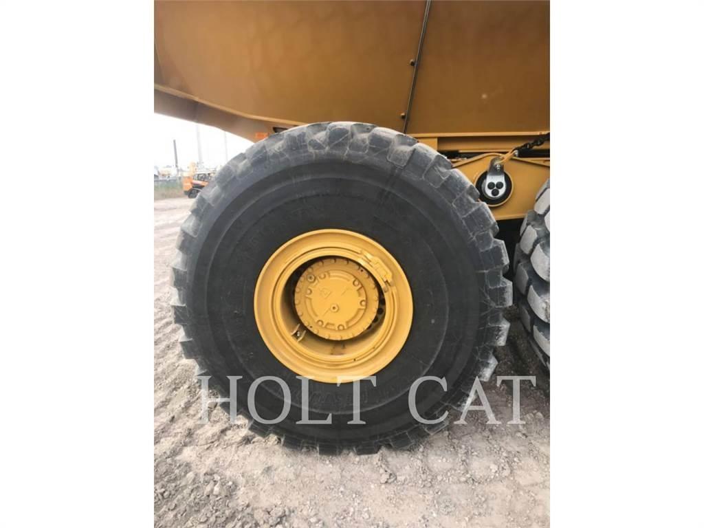 CAT 745 Liigendraamiga pinnaseveokid