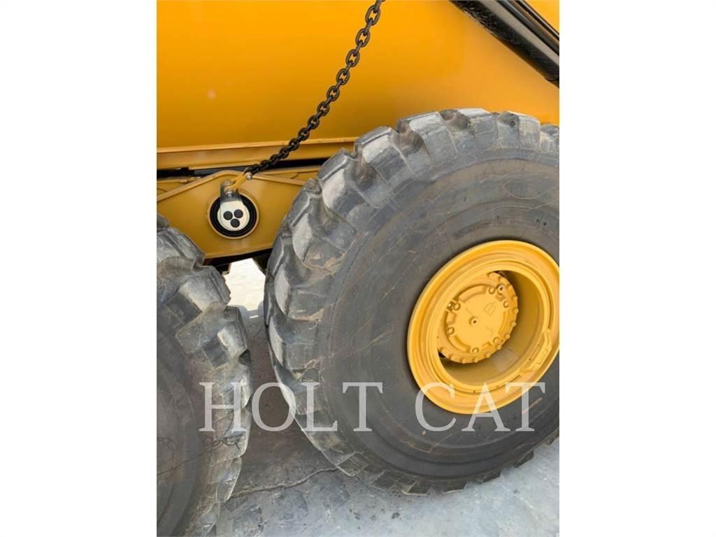 CAT 745 Liigendraamiga pinnaseveokid