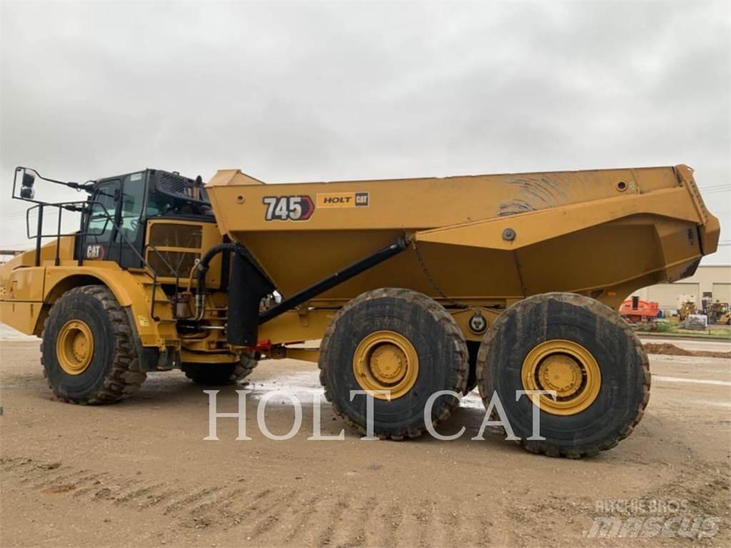 CAT 745 Liigendraamiga pinnaseveokid