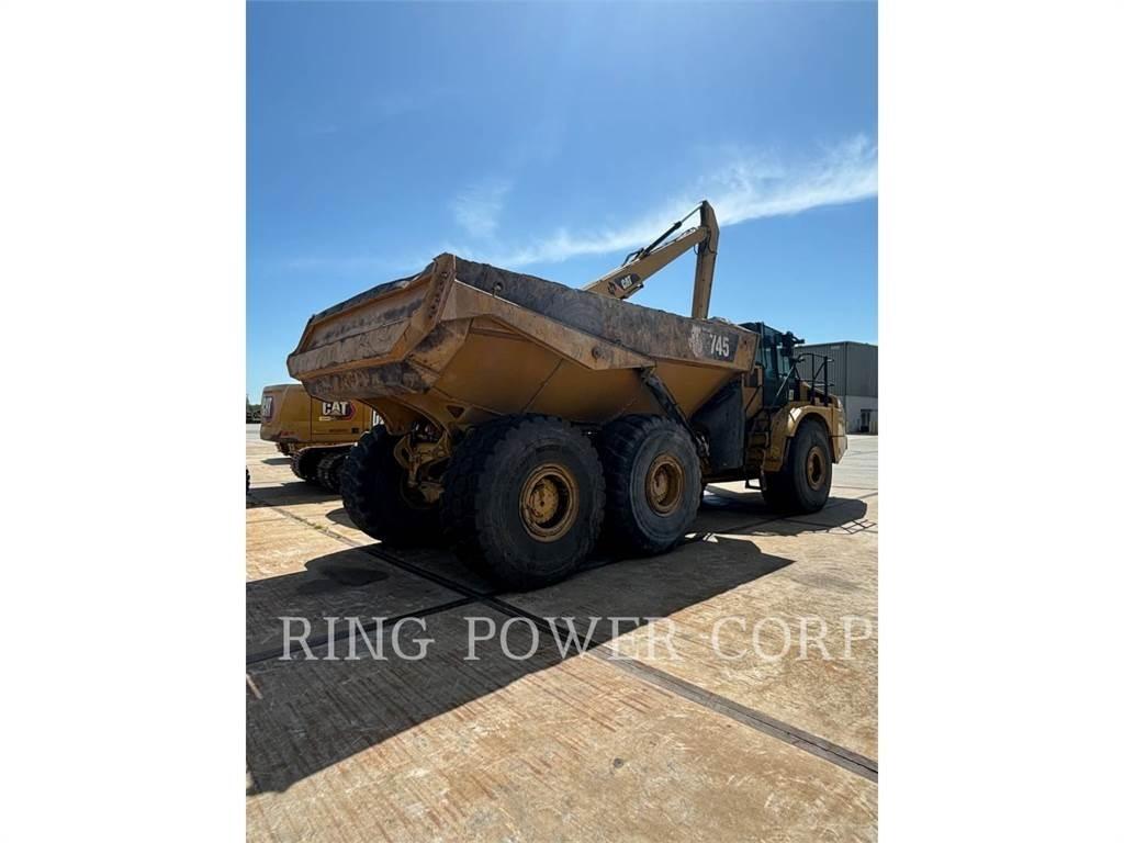 CAT 745 Liigendraamiga pinnaseveokid