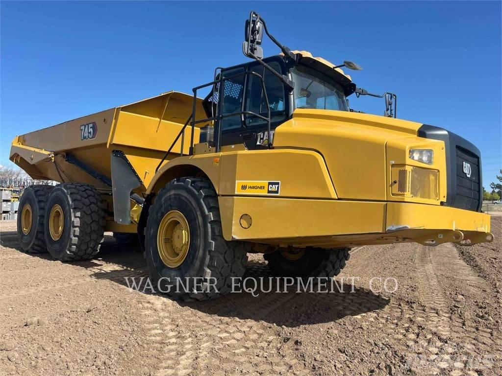 CAT 745 Liigendraamiga pinnaseveokid