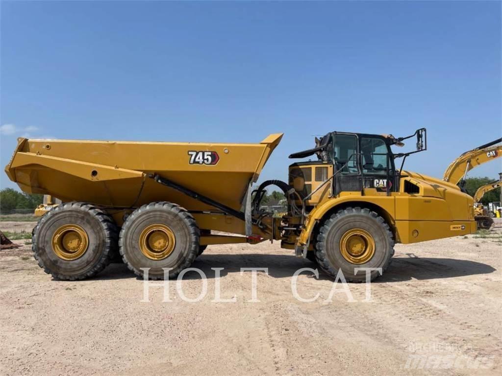 CAT 745 Liigendraamiga pinnaseveokid
