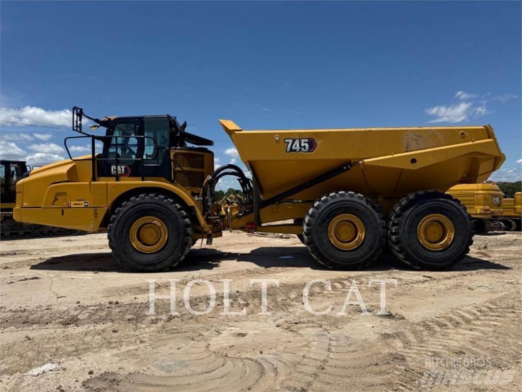 CAT 745 Liigendraamiga pinnaseveokid
