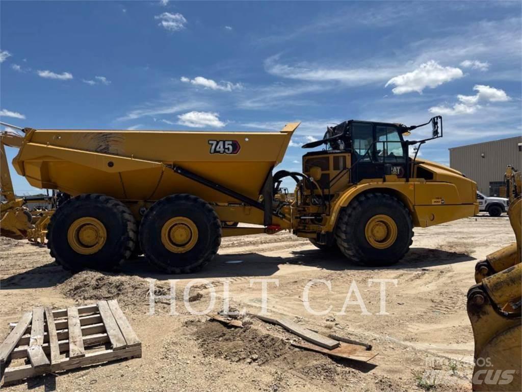 CAT 745 Liigendraamiga pinnaseveokid