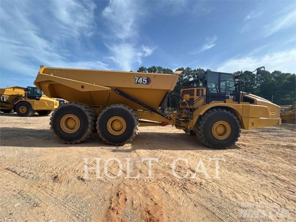 CAT 745 Liigendraamiga pinnaseveokid