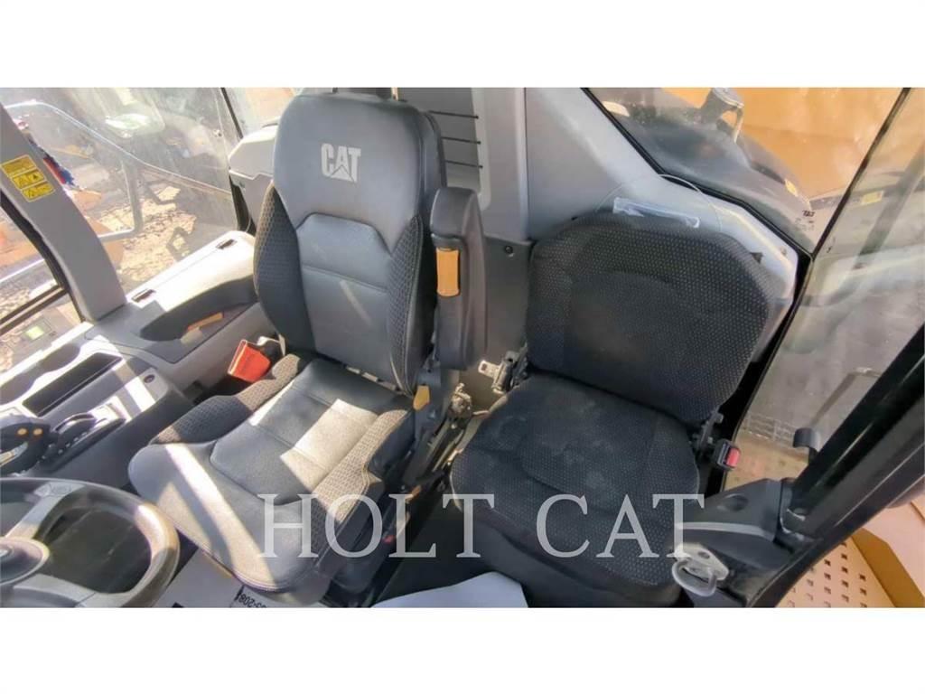CAT 745 Liigendraamiga pinnaseveokid