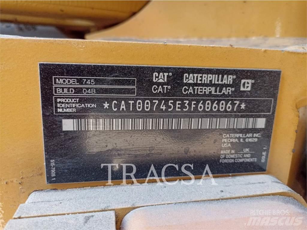 CAT 745 Liigendraamiga pinnaseveokid