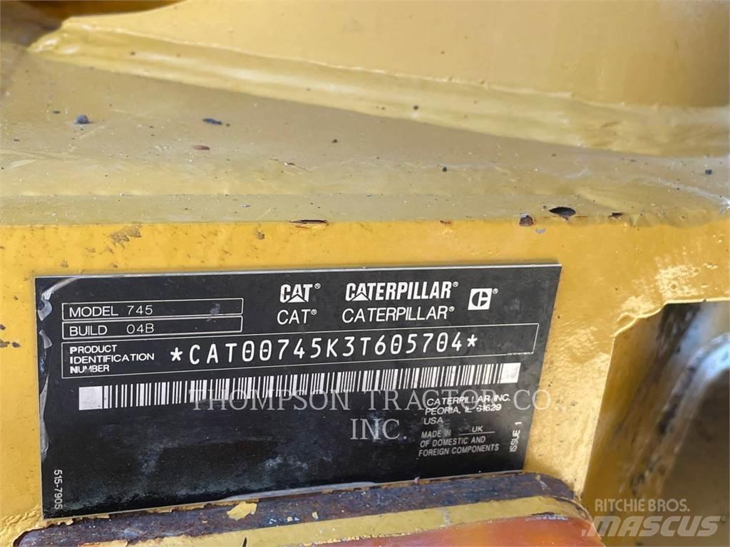 CAT 745 Liigendraamiga pinnaseveokid