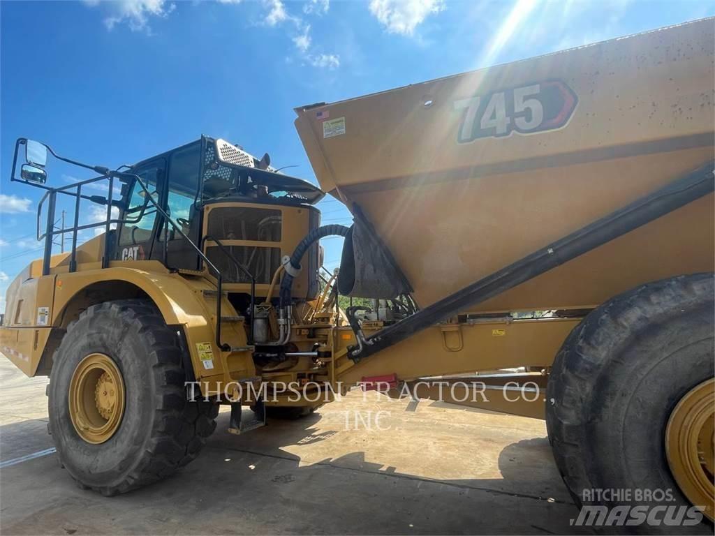 CAT 745 Liigendraamiga pinnaseveokid