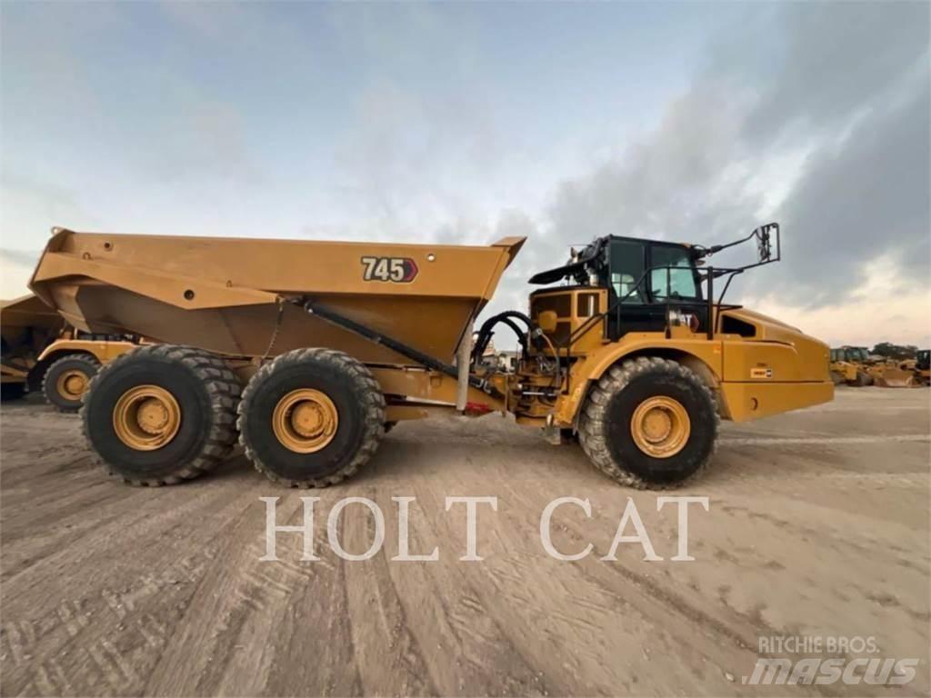 CAT 745 Liigendraamiga pinnaseveokid