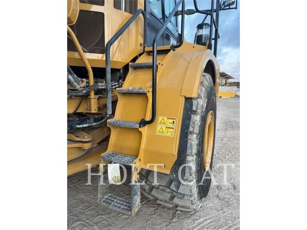 CAT 745 Liigendraamiga pinnaseveokid