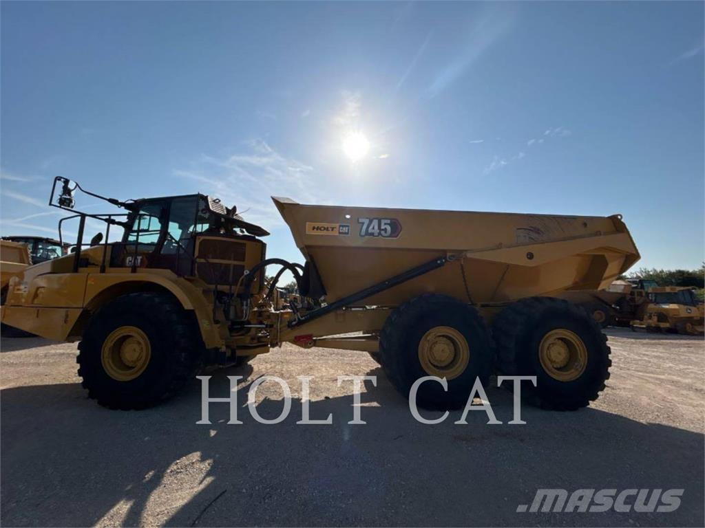 CAT 745 Liigendraamiga pinnaseveokid