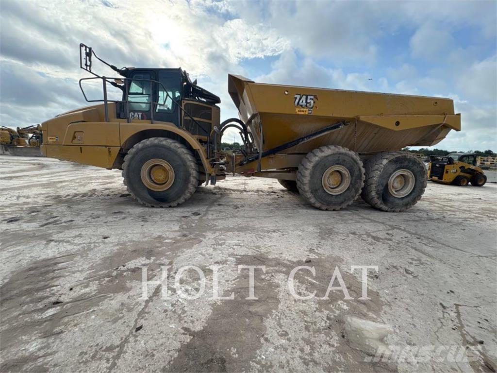 CAT 745 Liigendraamiga pinnaseveokid